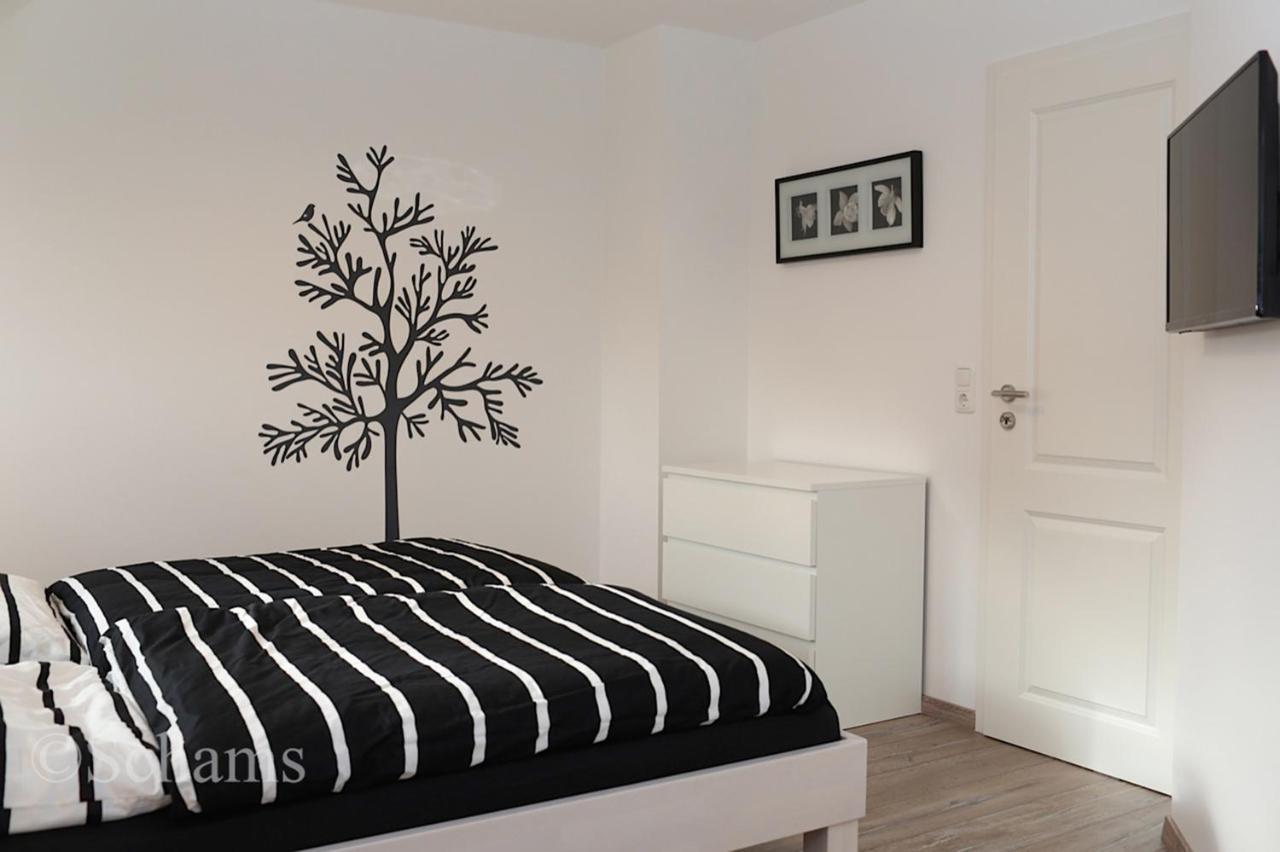 Ostseelagune Zingst, Exklusive Dhh, Strandnah, Sauna, Kamin, 3 Sz, 2 Baeder, Glasfaser, Haustierfrei, Garten Mit Suedterrasse, E-Ladesaeule, 2 Stellplaetze, Strandkorb, Fahrradschuppen, Waschmaschine, Trockner, Nichtraucher エクステリア 写真