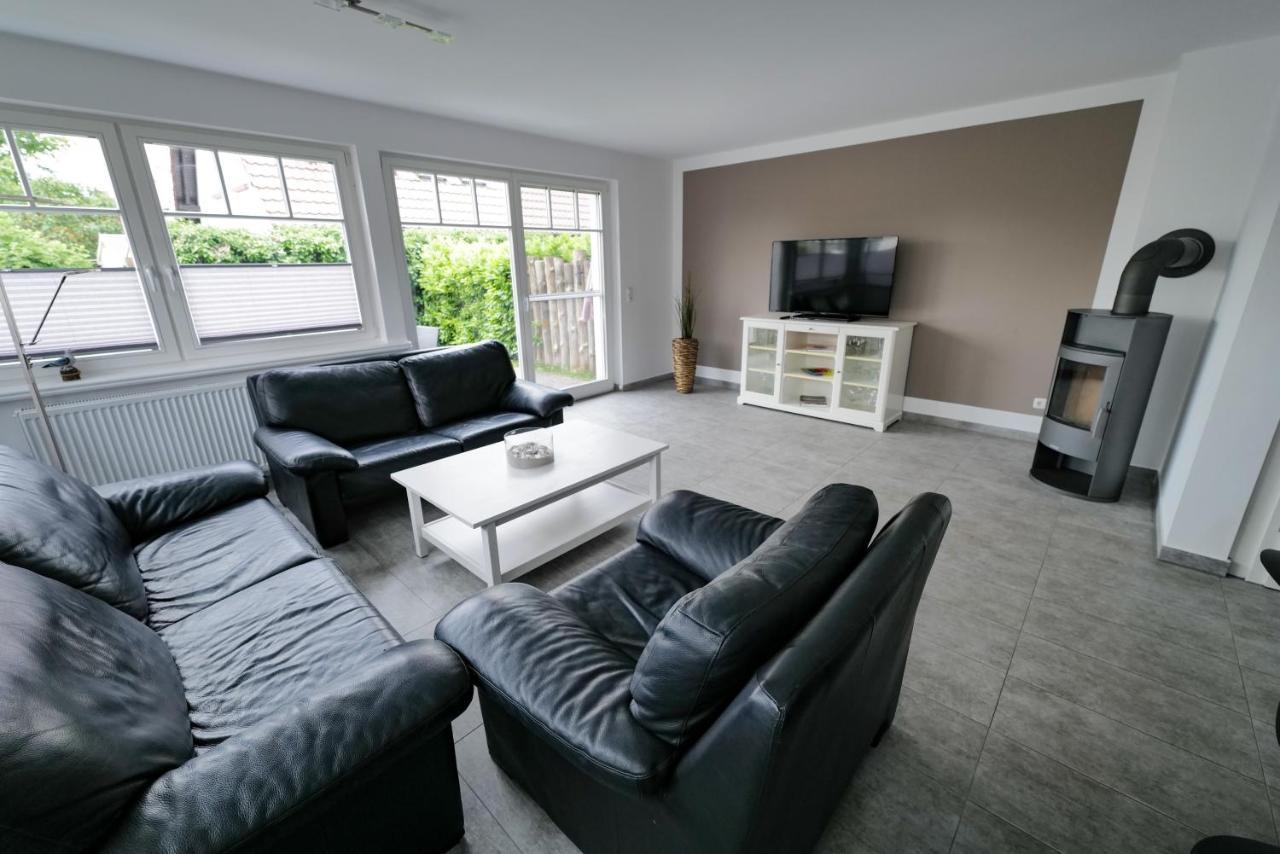 Ostseelagune Zingst, Exklusive Dhh, Strandnah, Sauna, Kamin, 3 Sz, 2 Baeder, Glasfaser, Haustierfrei, Garten Mit Suedterrasse, E-Ladesaeule, 2 Stellplaetze, Strandkorb, Fahrradschuppen, Waschmaschine, Trockner, Nichtraucher エクステリア 写真