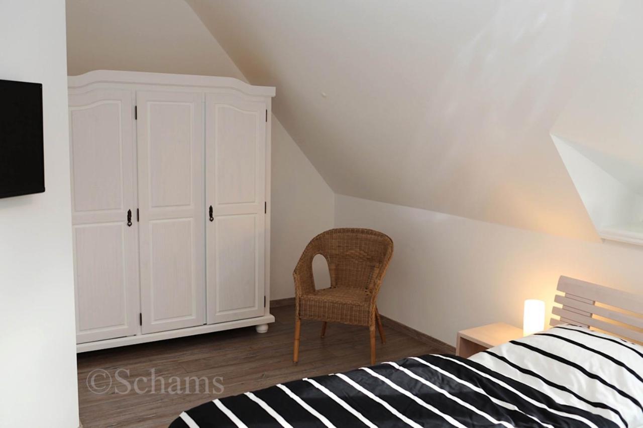 Ostseelagune Zingst, Exklusive Dhh, Strandnah, Sauna, Kamin, 3 Sz, 2 Baeder, Glasfaser, Haustierfrei, Garten Mit Suedterrasse, E-Ladesaeule, 2 Stellplaetze, Strandkorb, Fahrradschuppen, Waschmaschine, Trockner, Nichtraucher エクステリア 写真