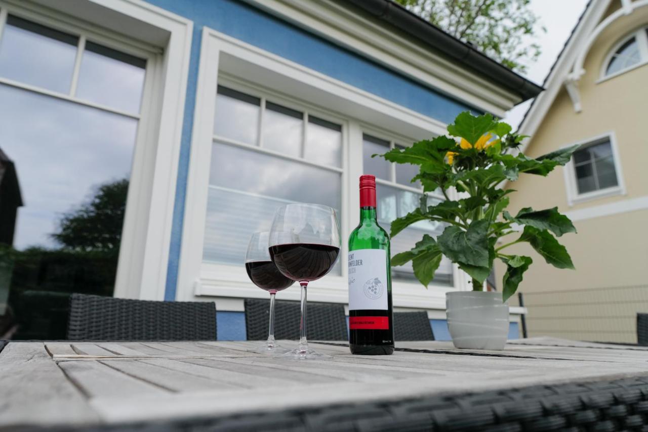 Ostseelagune Zingst, Exklusive Dhh, Strandnah, Sauna, Kamin, 3 Sz, 2 Baeder, Glasfaser, Haustierfrei, Garten Mit Suedterrasse, E-Ladesaeule, 2 Stellplaetze, Strandkorb, Fahrradschuppen, Waschmaschine, Trockner, Nichtraucher エクステリア 写真