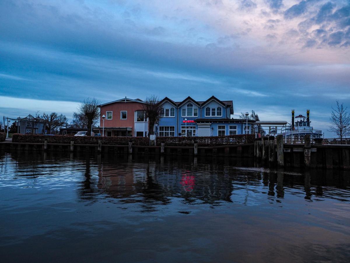 Ostseelagune Zingst, Exklusive Dhh, Strandnah, Sauna, Kamin, 3 Sz, 2 Baeder, Glasfaser, Haustierfrei, Garten Mit Suedterrasse, E-Ladesaeule, 2 Stellplaetze, Strandkorb, Fahrradschuppen, Waschmaschine, Trockner, Nichtraucher エクステリア 写真