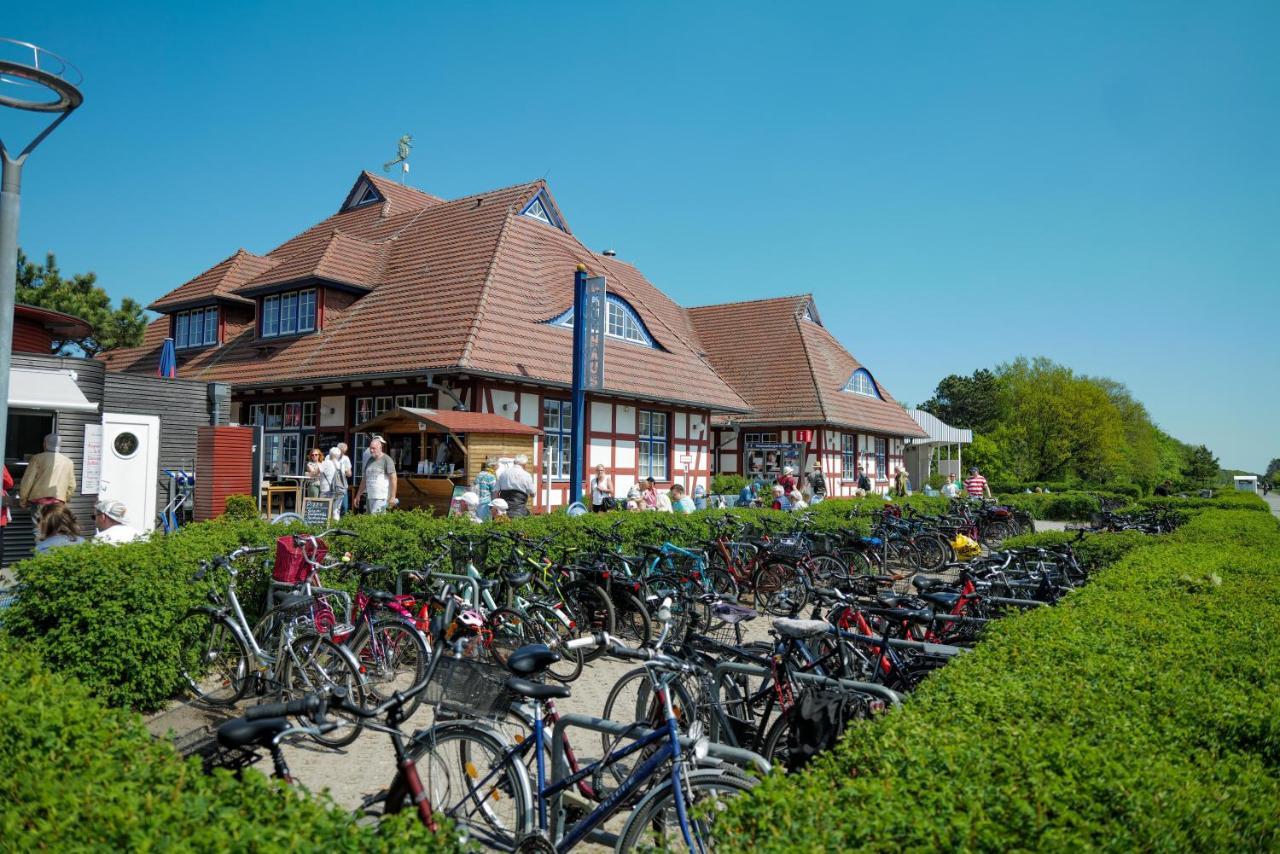 Ostseelagune Zingst, Exklusive Dhh, Strandnah, Sauna, Kamin, 3 Sz, 2 Baeder, Glasfaser, Haustierfrei, Garten Mit Suedterrasse, E-Ladesaeule, 2 Stellplaetze, Strandkorb, Fahrradschuppen, Waschmaschine, Trockner, Nichtraucher エクステリア 写真