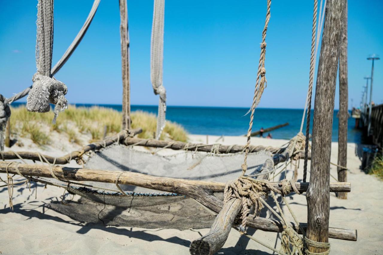 Ostseelagune Zingst, Exklusive Dhh, Strandnah, Sauna, Kamin, 3 Sz, 2 Baeder, Glasfaser, Haustierfrei, Garten Mit Suedterrasse, E-Ladesaeule, 2 Stellplaetze, Strandkorb, Fahrradschuppen, Waschmaschine, Trockner, Nichtraucher エクステリア 写真