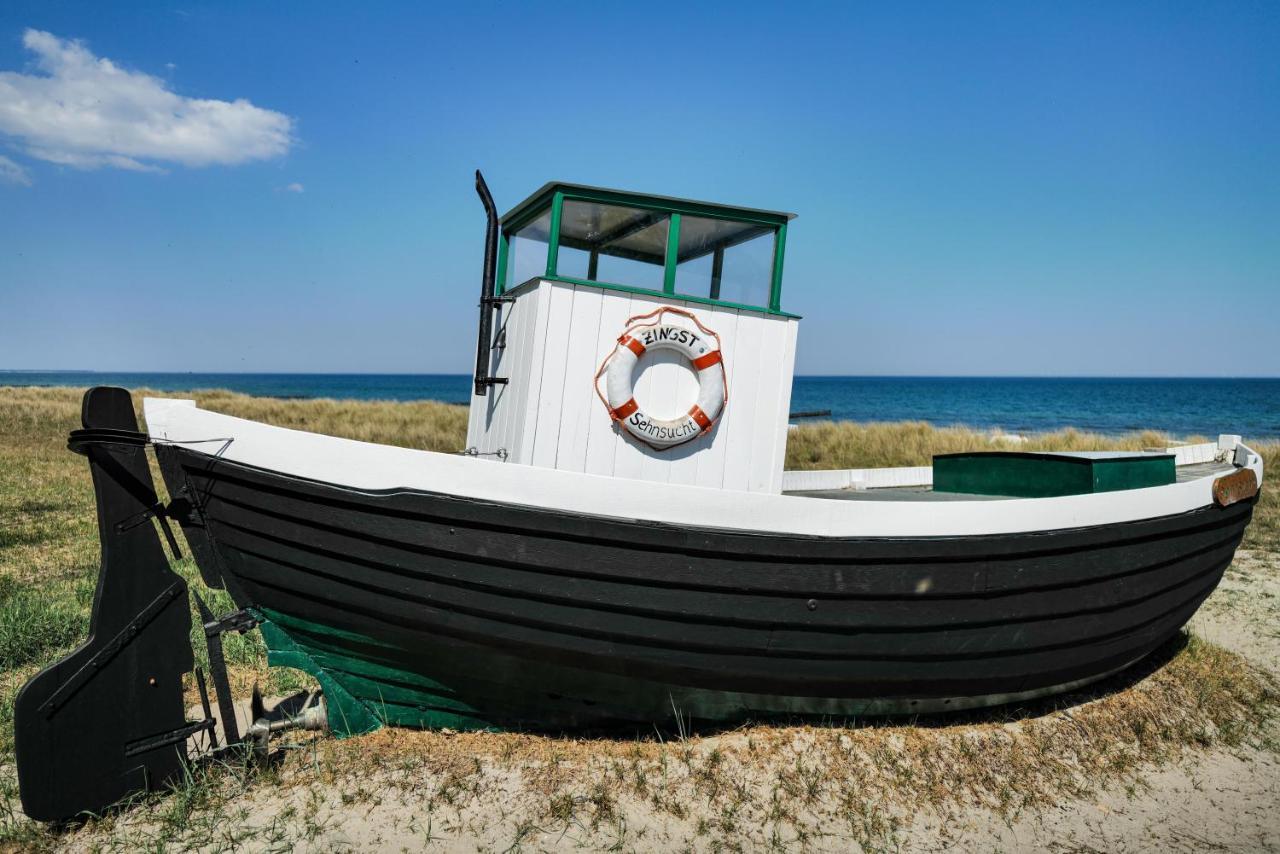 Ostseelagune Zingst, Exklusive Dhh, Strandnah, Sauna, Kamin, 3 Sz, 2 Baeder, Glasfaser, Haustierfrei, Garten Mit Suedterrasse, E-Ladesaeule, 2 Stellplaetze, Strandkorb, Fahrradschuppen, Waschmaschine, Trockner, Nichtraucher エクステリア 写真